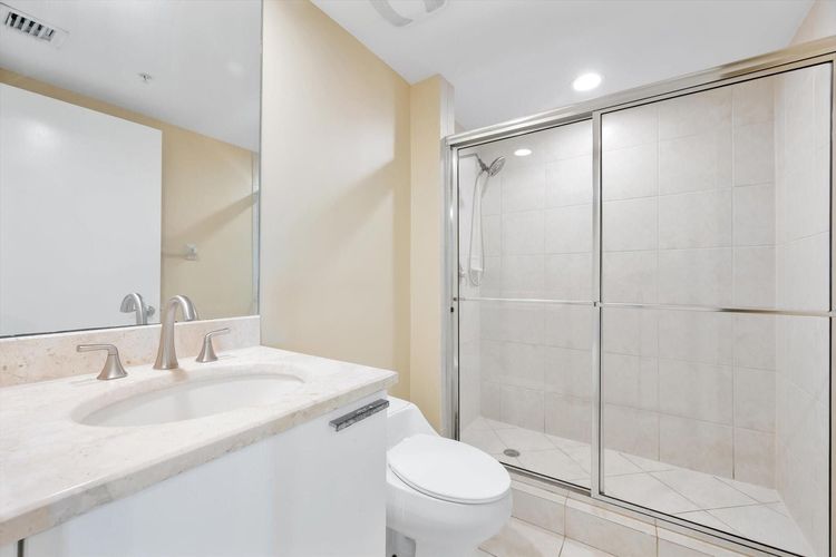 One Fifty One At Biscayne #1506 image #15