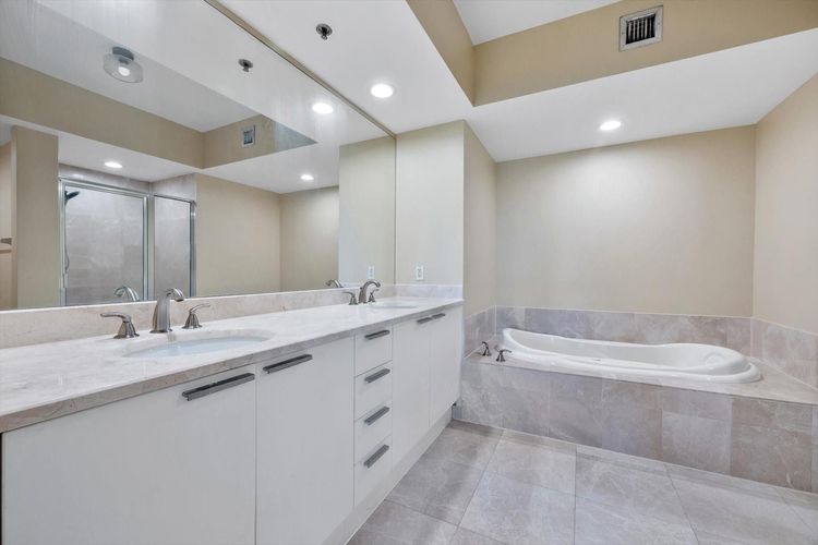 One Fifty One At Biscayne #1506 image #18