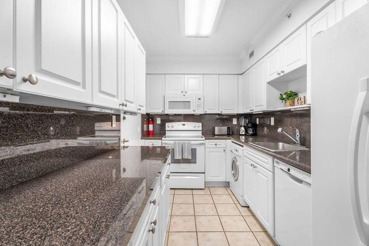 The Wave Condominium #517 image #11