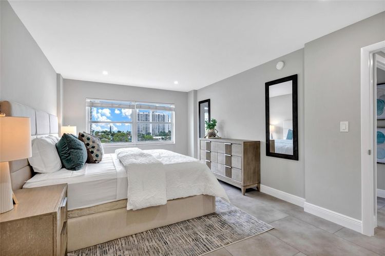 Lauderdale Tower #7H image #13