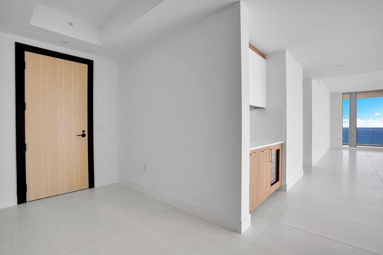 Selene Oceanfront Residences #E-2501 image #12