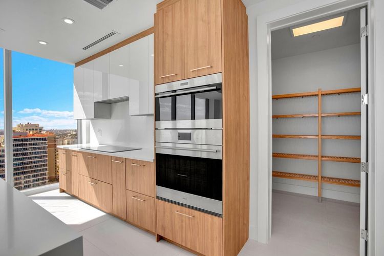 Selene Oceanfront Residences #E-2501 image #15