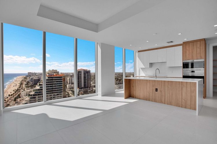 Selene Oceanfront Residences #E-2501 image #16