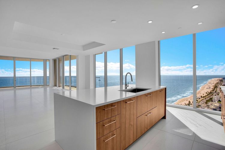 Selene Oceanfront Residences #E-2501 image #20