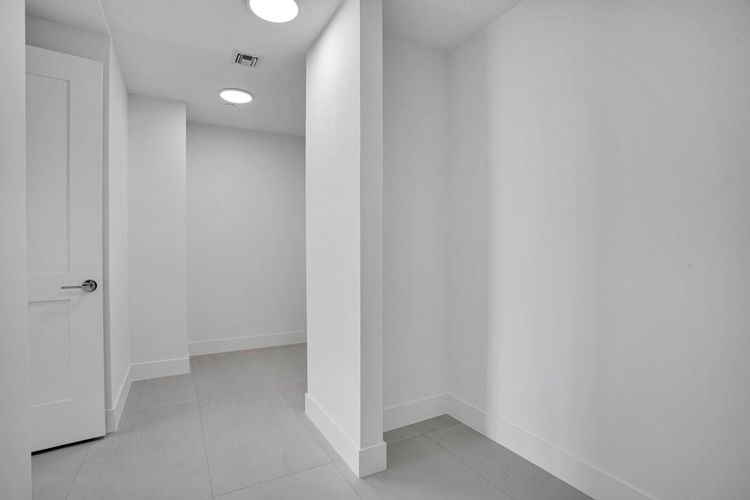 Selene Oceanfront Residences #E-2501 image #40