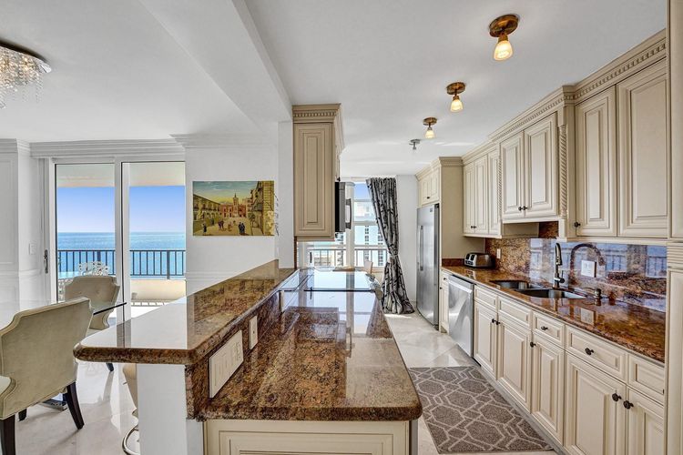 Plaza South #25H image #14