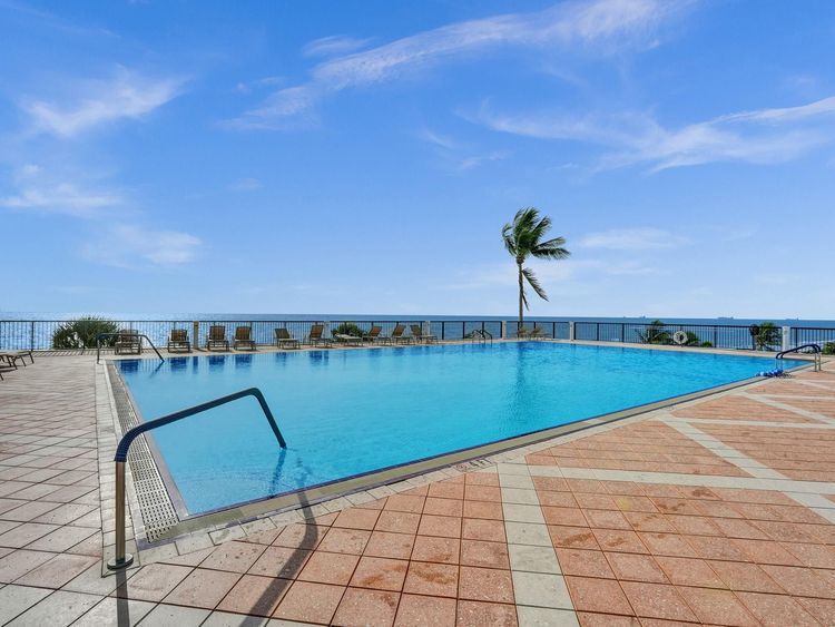 Plaza South #25H image #36