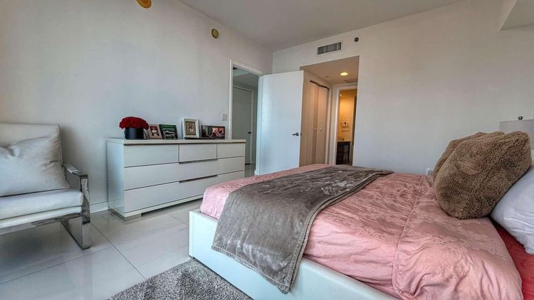 Icon Brickell III (W Miami) #3608 image #9