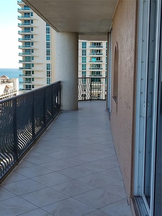 Jackson Tower #1005D image #17