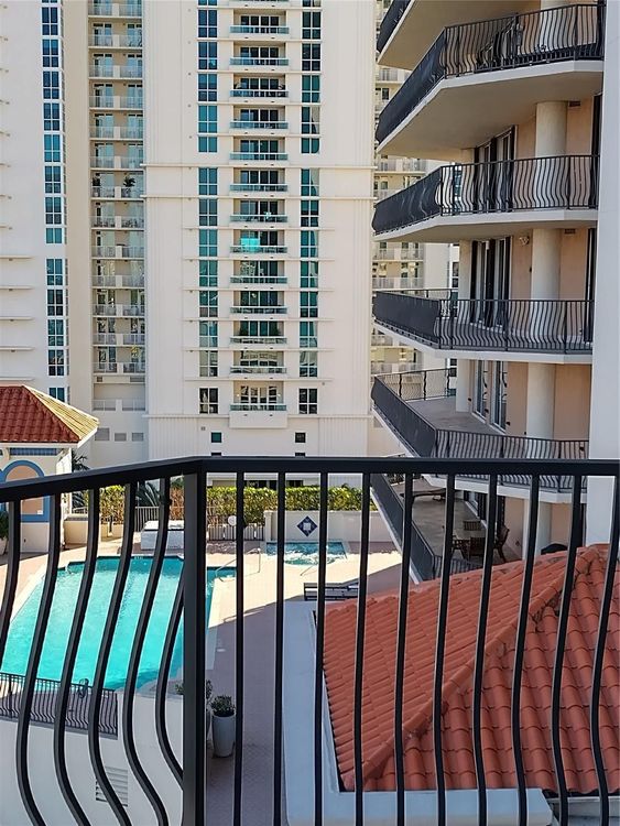 Jackson Tower #1005D image #20