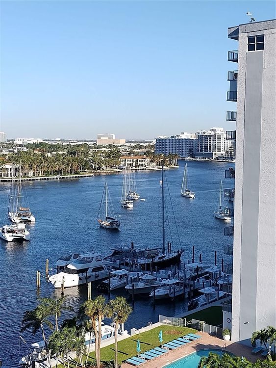 Jackson Tower #1005D image #22