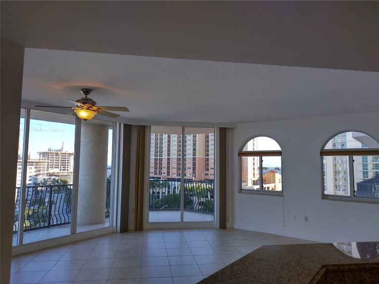 Jackson Tower #1005D image #23