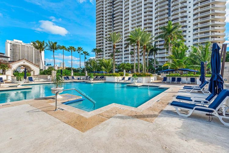 Williams Island 2000 image #6