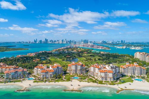 The Best Miami Neighborhoods: Key Biscayne vs Fisher Island